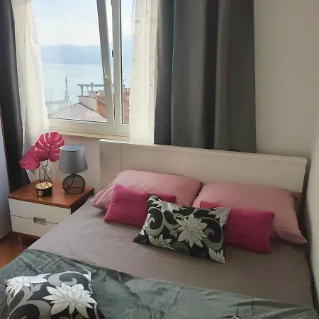 Apartment Adria Holliday